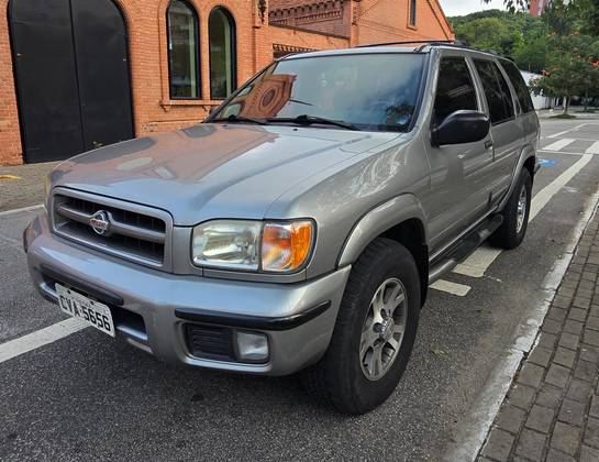 NISSAN PATHFINDER 3.3 SE 4X4 V6 24V GASOLINA 4P AUTOMÁTICO